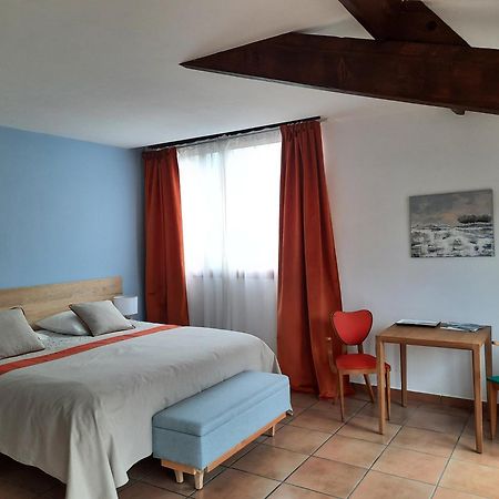 Le Clos Des Chenes Lagarde-Pareol Exterior foto